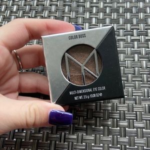 IL MAKIAGE “news flash” eye color